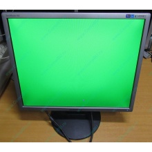 Монитор 19" Samsung SyncMaster 943N на экране малозаметные царапинки (Нижневартовск)